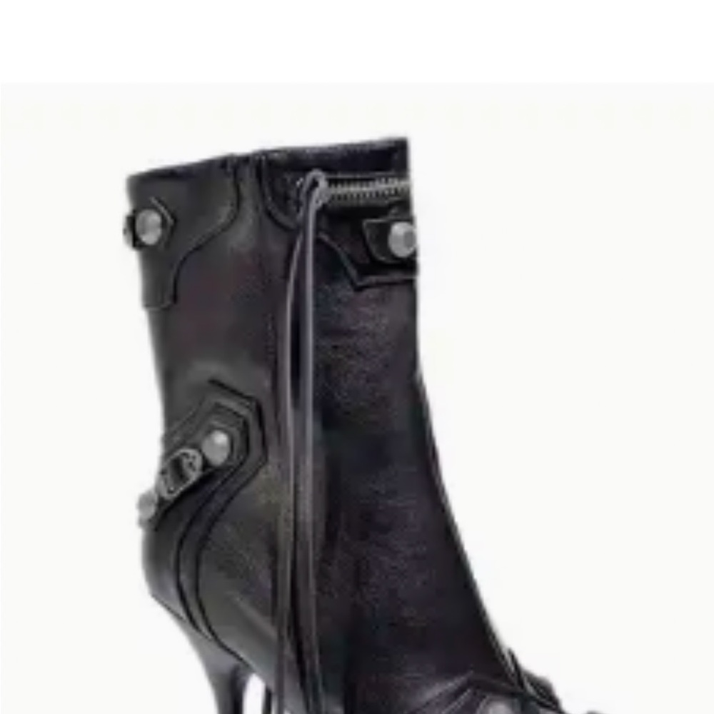 Chic Black High Heel Boots with Button Detail